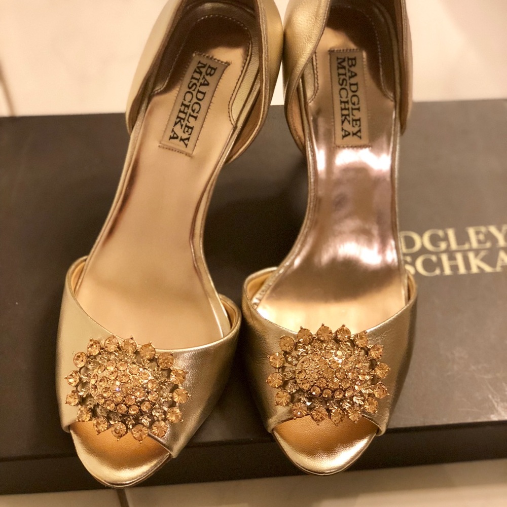 Badgley Mischka Lacie Peep Toe Shoe
